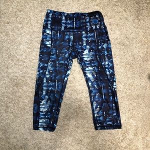 Blue ODODOS cropped running tights